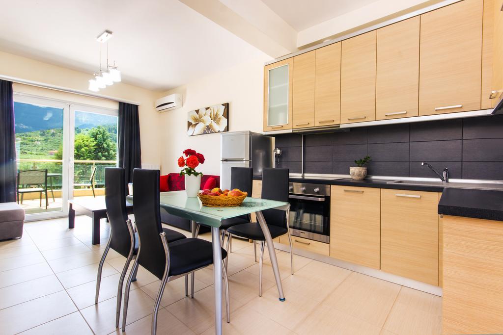 Bivas Apartments Limenas  Exterior photo
